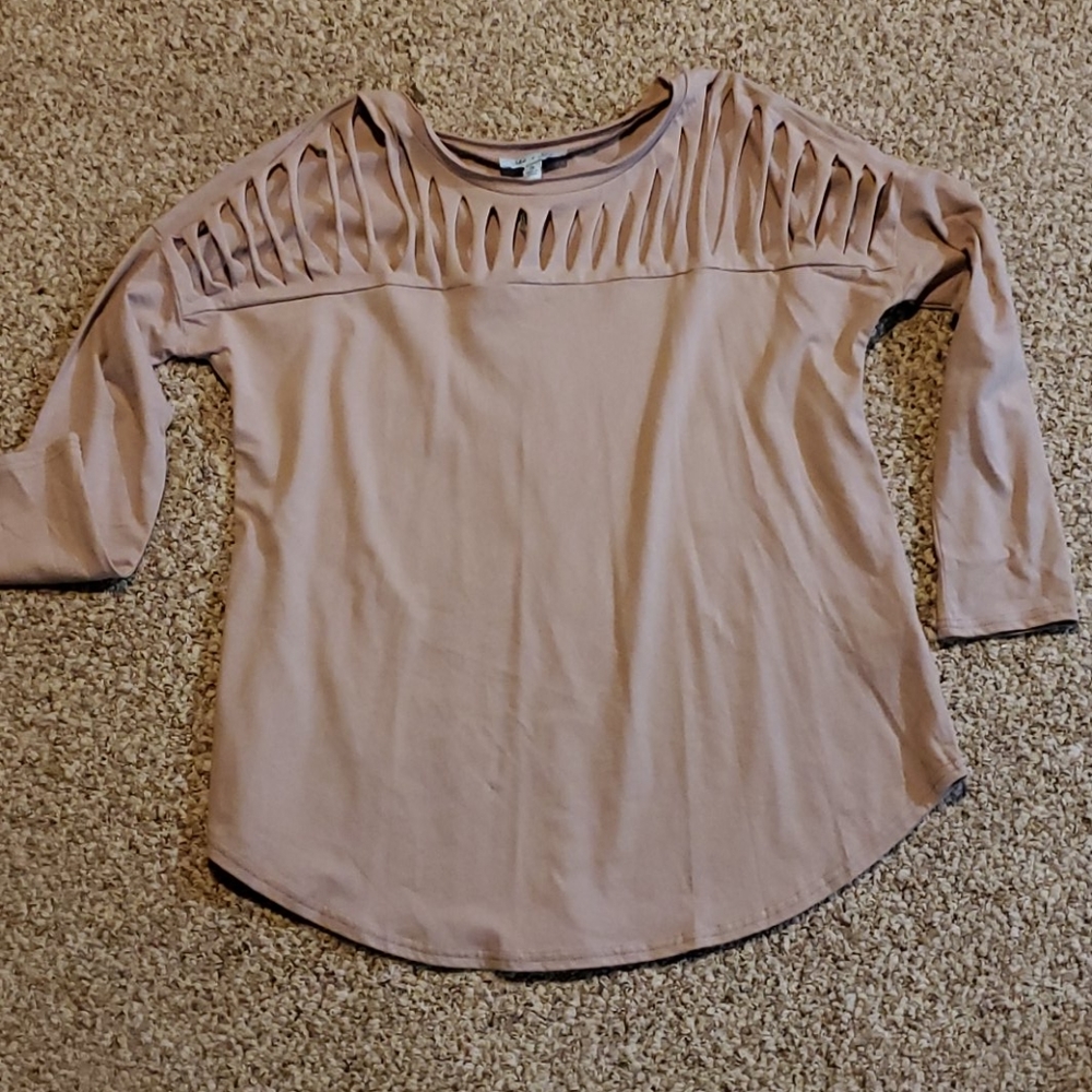 Women shirt